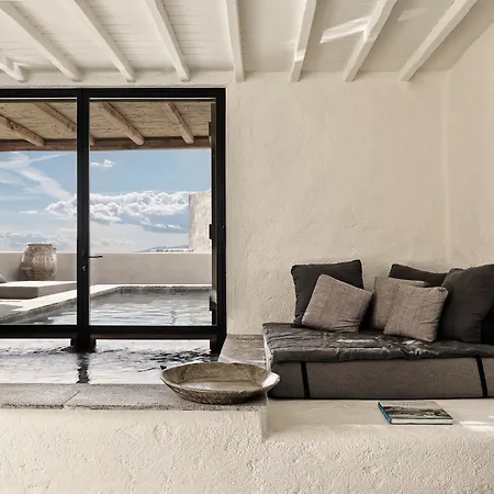 Nomad Mykonos Kalafatis